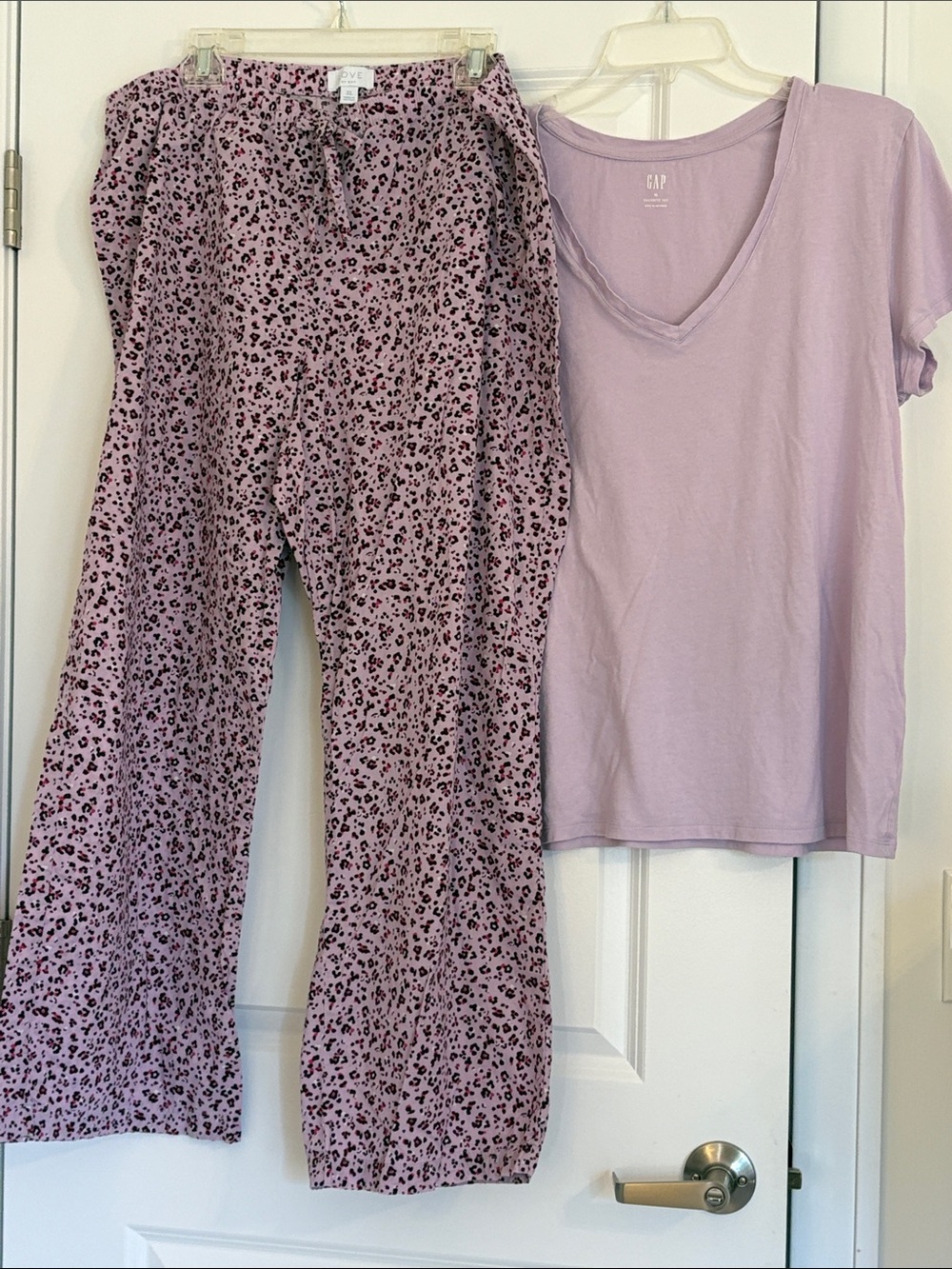 Gap Lavender Leopard Print PJ Pant and Favorite Tee Size XL